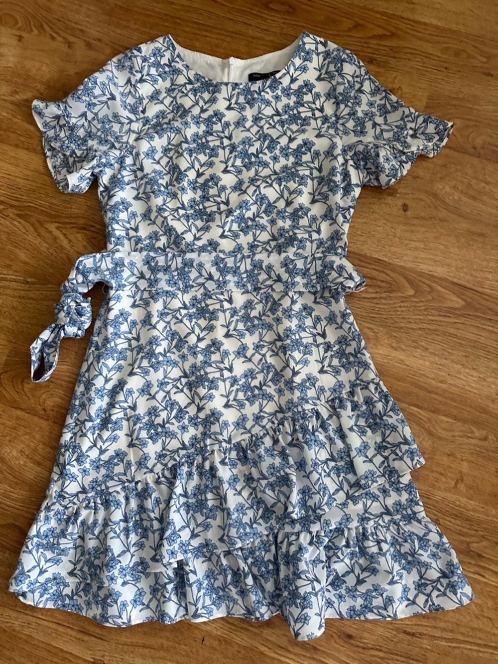 Banana Republic Blue White Floral Belted Mini Dress Size 2